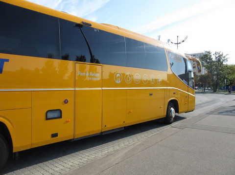 IMG_5829黄色いバス.JPG