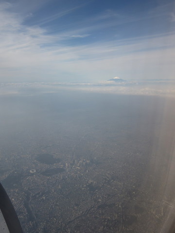IMG_8719都内と富士山.jpg